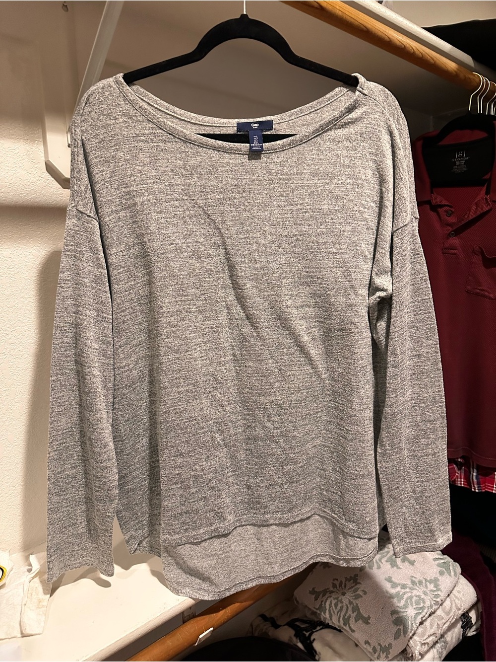GAP Heather Gray Long Sleeve Knit Top
